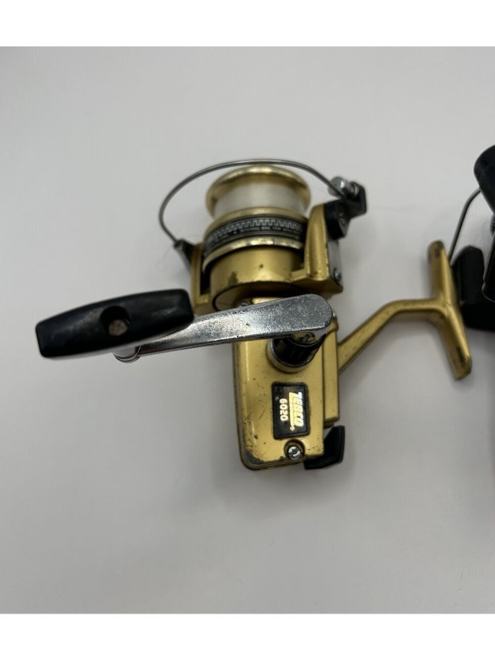 Vintage Spinning Fishing Reels Lot Zebco 6020 & Shimano FX200 Untested Fish Gift - Picture 2 of 13
